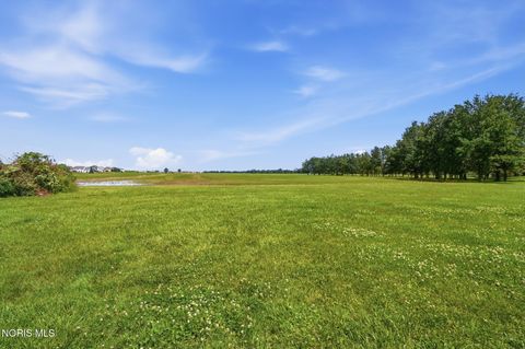 Tiny photo for 24870 W River Road, Perrysburg, OH 43551 (MLS # 10009564)