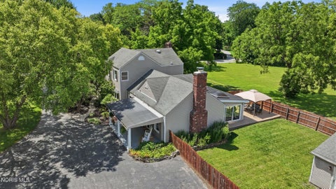 Tiny photo for 24870 W River Road, Perrysburg, OH 43551 (MLS # 10009564)