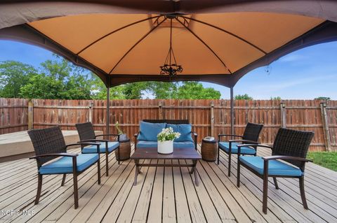 Tiny photo for 24870 W River Road, Perrysburg, OH 43551 (MLS # 10009564)