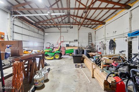 Tiny photo for 24870 W River Road, Perrysburg, OH 43551 (MLS # 10009564)