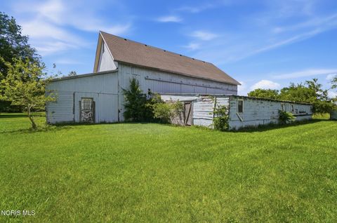 Tiny photo for 24870 W River Road, Perrysburg, OH 43551 (MLS # 10009564)