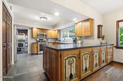 Tiny photo for 24870 W River Road, Perrysburg, OH 43551 (MLS # 10009564)