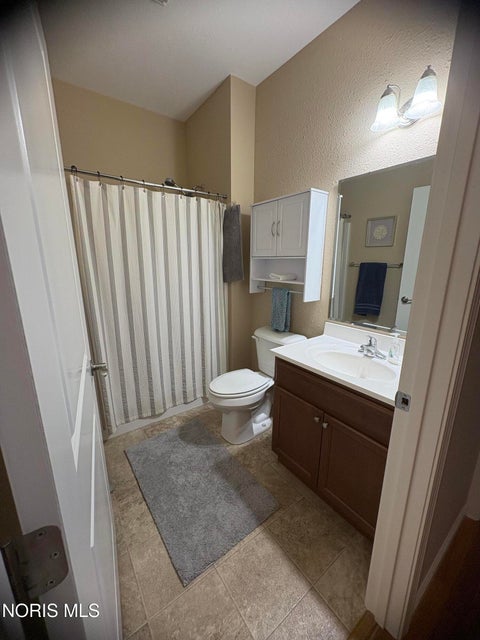 Tiny photo for 1756 Brooklynn Park, Toledo, OH 43615 (MLS # 10014067)