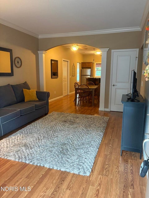 Tiny photo for 1756 Brooklynn Park, Toledo, OH 43615 (MLS # 10014067)