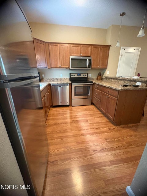 Tiny photo for 1756 Brooklynn Park, Toledo, OH 43615 (MLS # 10014067)
