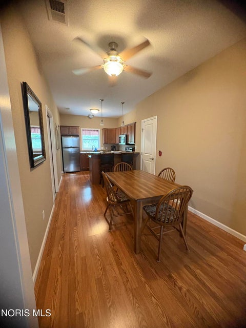 Tiny photo for 1756 Brooklynn Park, Toledo, OH 43615 (MLS # 10014067)