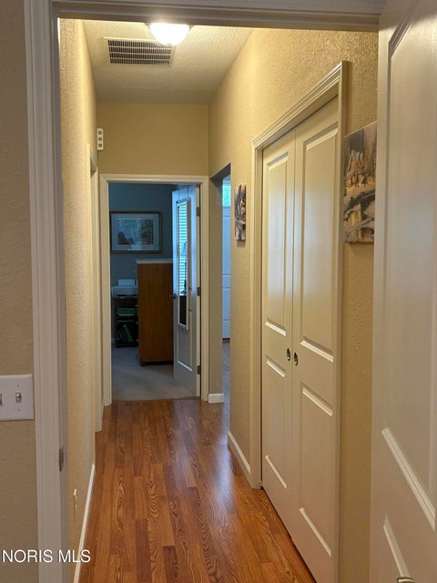 Tiny photo for 1756 Brooklynn Park, Toledo, OH 43615 (MLS # 10014067)