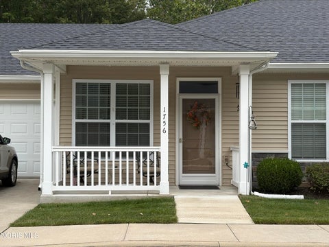 Photo of 1756 Brooklynn Park, Toledo, OH 43615 (MLS # 10014067)
