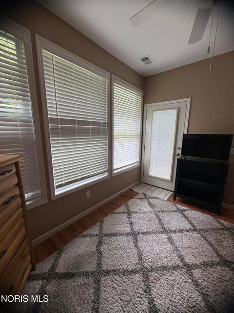 Tiny photo for 1756 Brooklynn Park, Toledo, OH 43615 (MLS # 10014067)