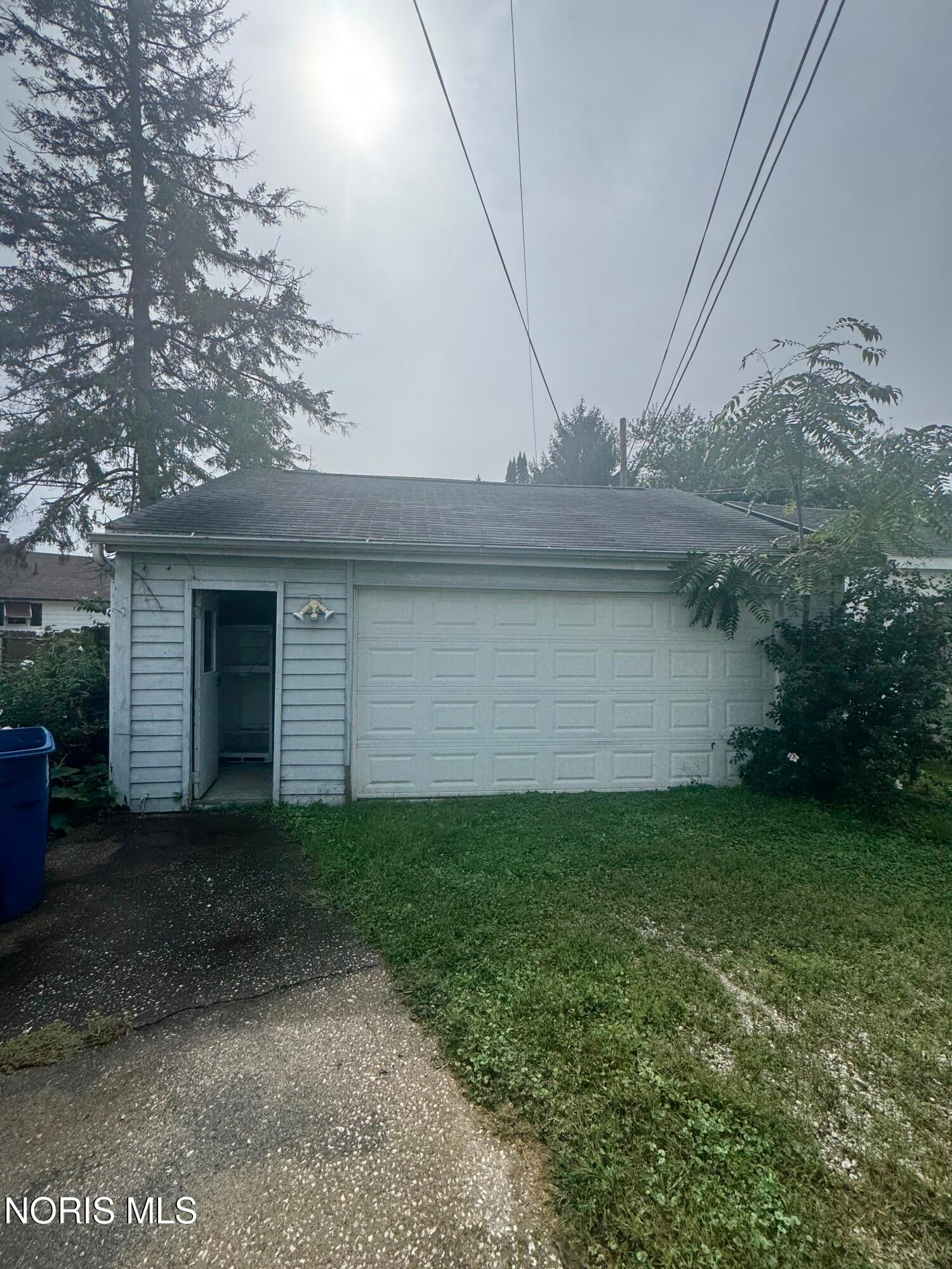 578 Dearborn Avenue