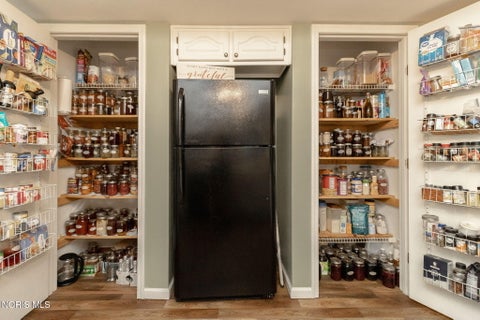 Tiny photo for 810 Olyander Road, Holland, OH 43528 (MLS # 10011921)