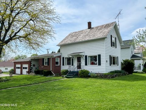 Photo of 116 Grand Avenue, Tiffin, OH 44883 (MLS # 10006908)