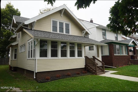 Tiny photo for 1436 Goodale Avenue, Toledo, OH 43606 (MLS # 10013838)