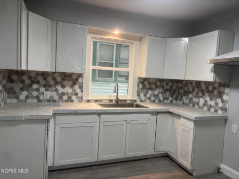 Tiny photo for 1436 Goodale Avenue, Toledo, OH 43606 (MLS # 10013838)