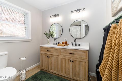 Tiny photo for 857 E Linfoot Street, Wauseon, OH 43567 (MLS # 10007197)