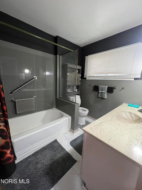 Tiny photo for 3445 Woodley Road, Toledo, OH 43606 (MLS # 10011036)