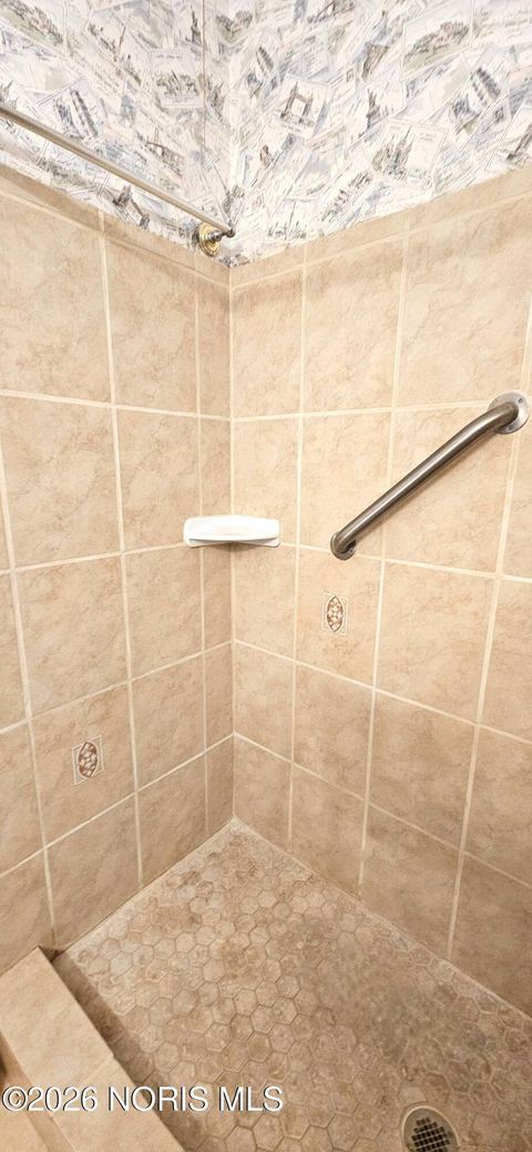 Tiny photo for 7009 Shadowcreek Drive, Maumee, OH 43537 (MLS # 10004474)