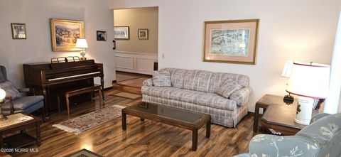 Tiny photo for 7009 Shadowcreek Drive, Maumee, OH 43537 (MLS # 10004474)