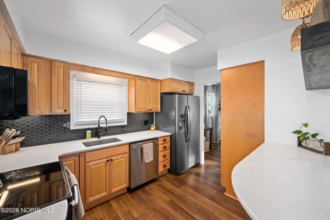 Tiny photo for 5053 Ford Avenue, Toledo, OH 43612 (MLS # 10003288)