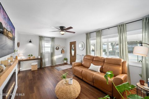 Tiny photo for 5053 Ford Avenue, Toledo, OH 43612 (MLS # 10003288)