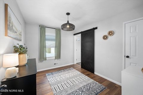 Tiny photo for 5053 Ford Avenue, Toledo, OH 43612 (MLS # 10003288)