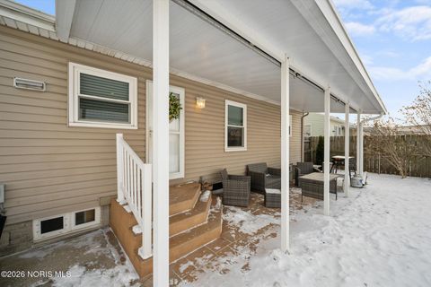 Tiny photo for 5053 Ford Avenue, Toledo, OH 43612 (MLS # 10003288)