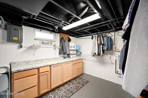 Tiny photo for 5053 Ford Avenue, Toledo, OH 43612 (MLS # 10003288)