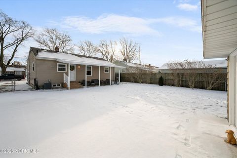 Tiny photo for 5053 Ford Avenue, Toledo, OH 43612 (MLS # 10003288)