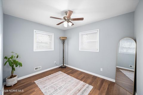 Tiny photo for 5053 Ford Avenue, Toledo, OH 43612 (MLS # 10003288)