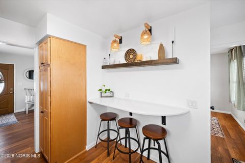 Tiny photo for 5053 Ford Avenue, Toledo, OH 43612 (MLS # 10003288)