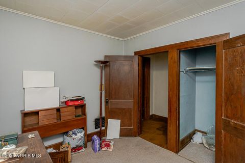 Tiny photo for 4156 Harris Street, Toledo, OH 43613 (MLS # 10003419)