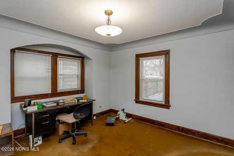 Tiny photo for 4156 Harris Street, Toledo, OH 43613 (MLS # 10003419)