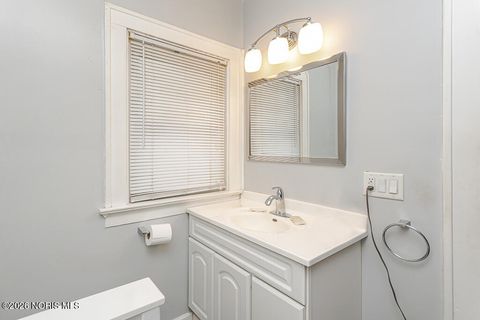 Tiny photo for 4156 Harris Street, Toledo, OH 43613 (MLS # 10003419)