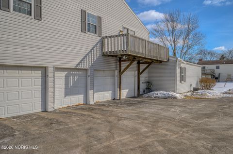 Tiny photo for 160 Quail Road #28, Perrysburg, OH 43551 (MLS # 10004158)