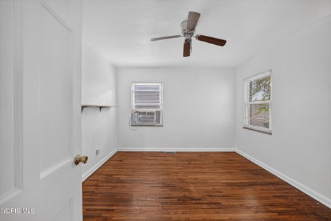 Tiny photo for 4703 Vermaas Avenue, Toledo, OH 43612 (MLS # 10013969)