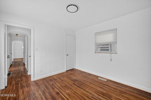 Tiny photo for 4703 Vermaas Avenue, Toledo, OH 43612 (MLS # 10013969)