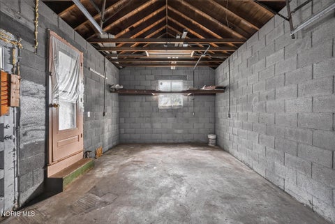 Tiny photo for 4703 Vermaas Avenue, Toledo, OH 43612 (MLS # 10013969)