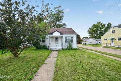 Tiny photo for 4703 Vermaas Avenue, Toledo, OH 43612 (MLS # 10013969)
