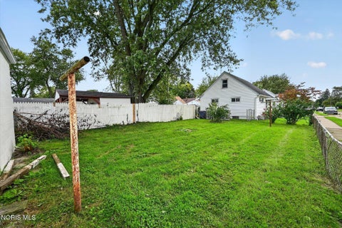 Tiny photo for 4703 Vermaas Avenue, Toledo, OH 43612 (MLS # 10013969)