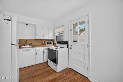 Tiny photo for 4703 Vermaas Avenue, Toledo, OH 43612 (MLS # 10013969)