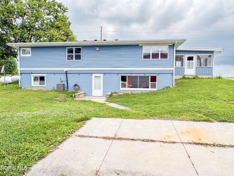 Tiny photo for 15330 W State Route 105, Elmore, OH 43416 (MLS # 10010368)