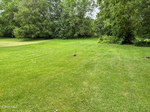 Tiny photo for 15330 W State Route 105, Elmore, OH 43416 (MLS # 10010368)