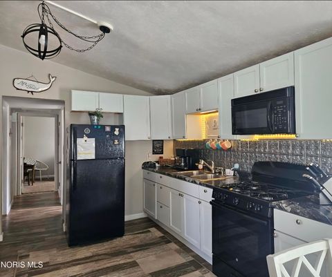 Tiny photo for 6060 326th Street, Toledo, OH 43611 (MLS # 10007139)