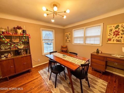 Tiny photo for 3856 Wallwerth Drive, Toledo, OH 43612 (MLS # 10002200)