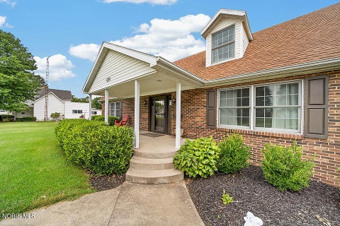 Tiny photo for 820 Lincoln Avenue, Fostoria, OH 44830 (MLS # 10012111)