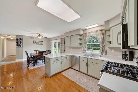 Tiny photo for 820 Lincoln Avenue, Fostoria, OH 44830 (MLS # 10012111)