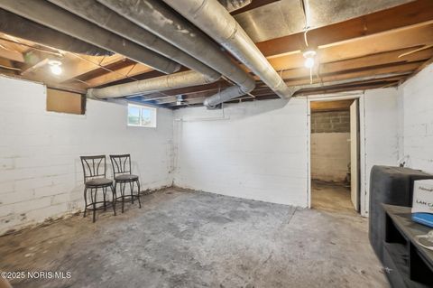 Tiny photo for 656 S Main Street, Bluffton, OH 45817 (MLS # 10001650)