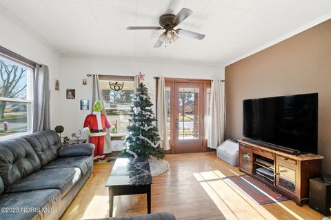 Tiny photo for 656 S Main Street, Bluffton, OH 45817 (MLS # 10001650)