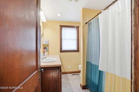 Tiny photo for 656 S Main Street, Bluffton, OH 45817 (MLS # 10001650)