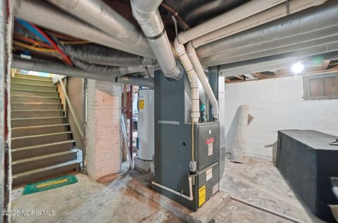 Tiny photo for 656 S Main Street, Bluffton, OH 45817 (MLS # 10001650)